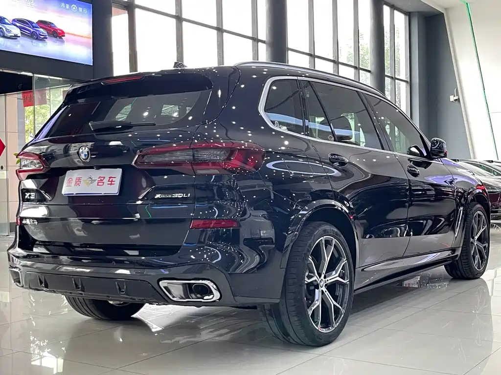 BMW X5 2022 xDrive 40Li M Sport