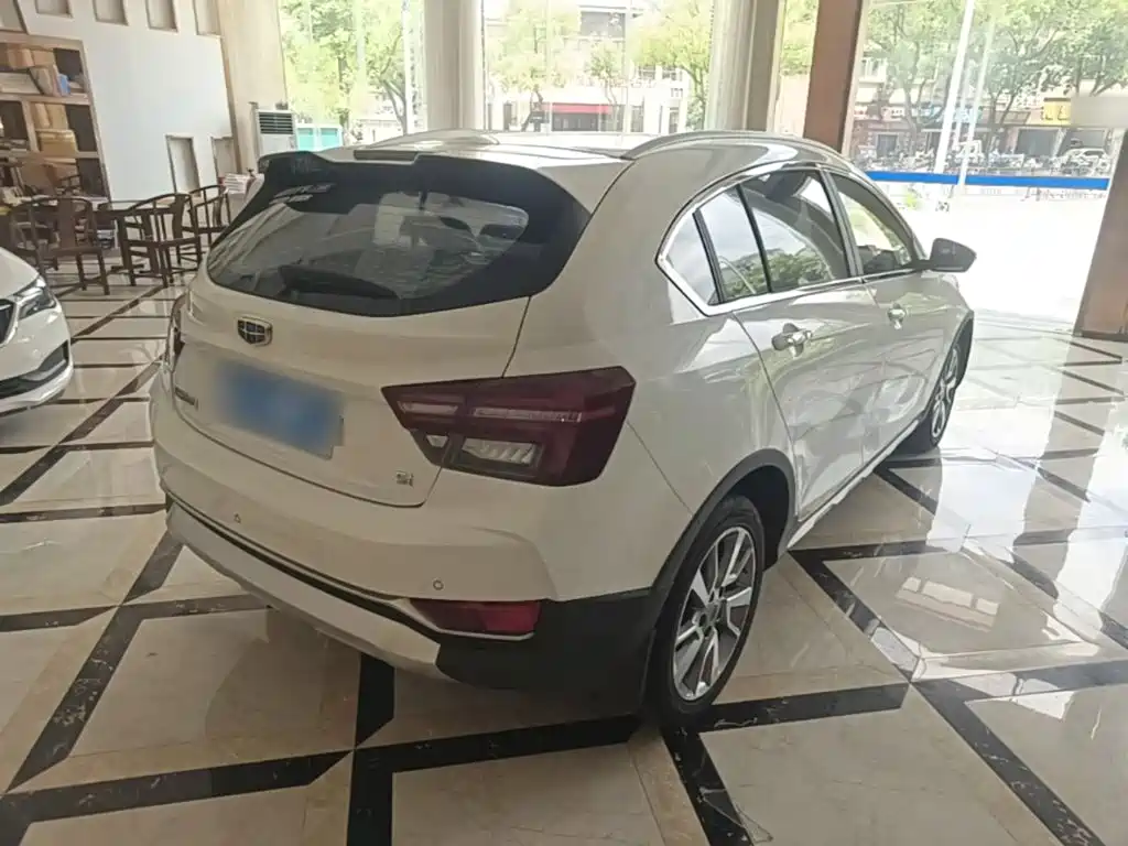 Geely Vision S1 — миниатюра 7