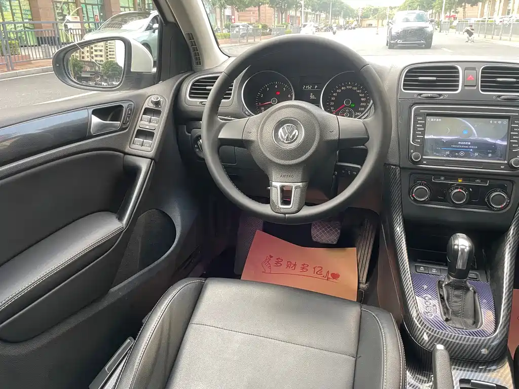 Volkswagen Golf — миниатюра 15