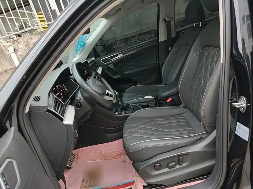 Volkswagen Tiguan L — миниатюра 15