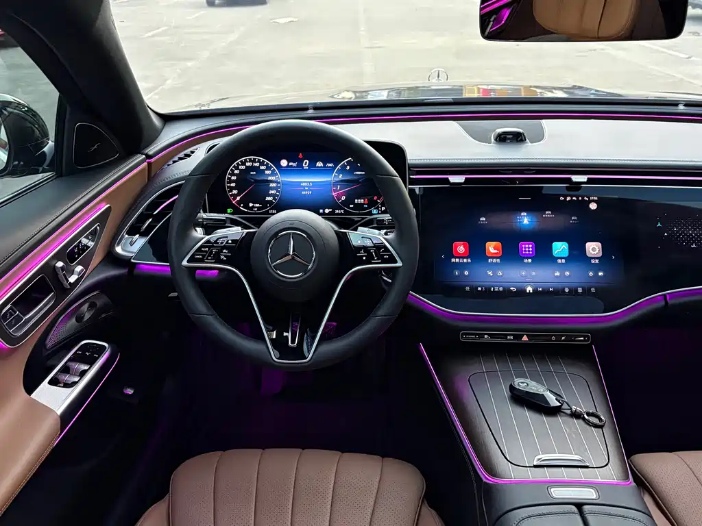 Mercedes-Benz E-Class — миниатюра 9