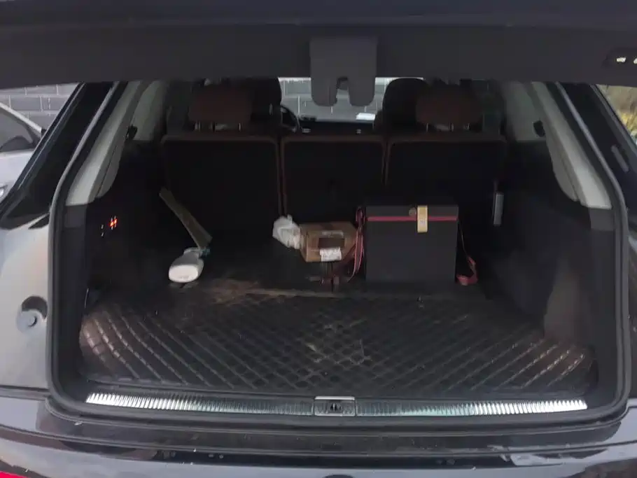 Audi Q7 — миниатюра 4