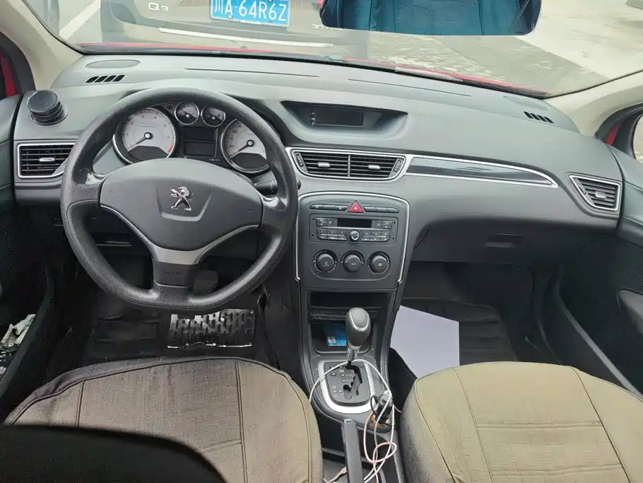 Peugeot 308 — миниатюра 12