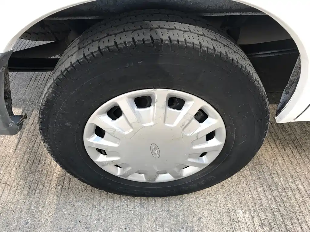 Ford Transit Classic — миниатюра 14
