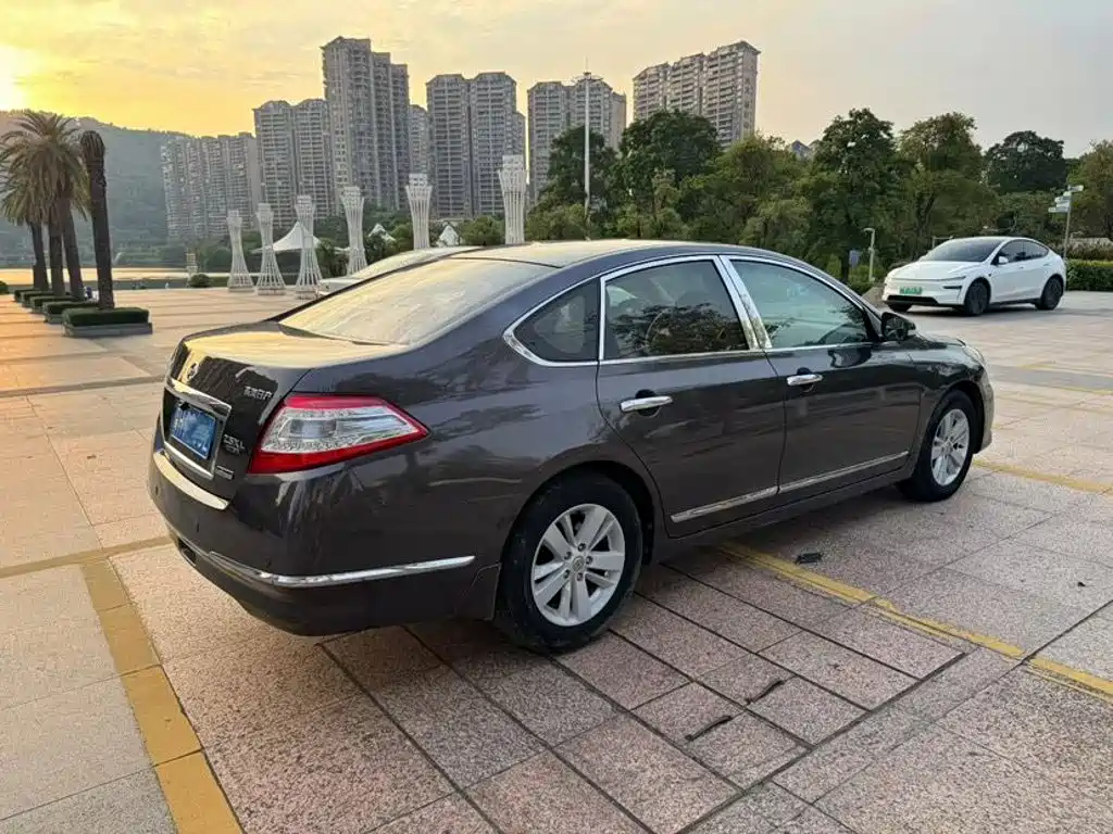 Nissan Teana — миниатюра 6