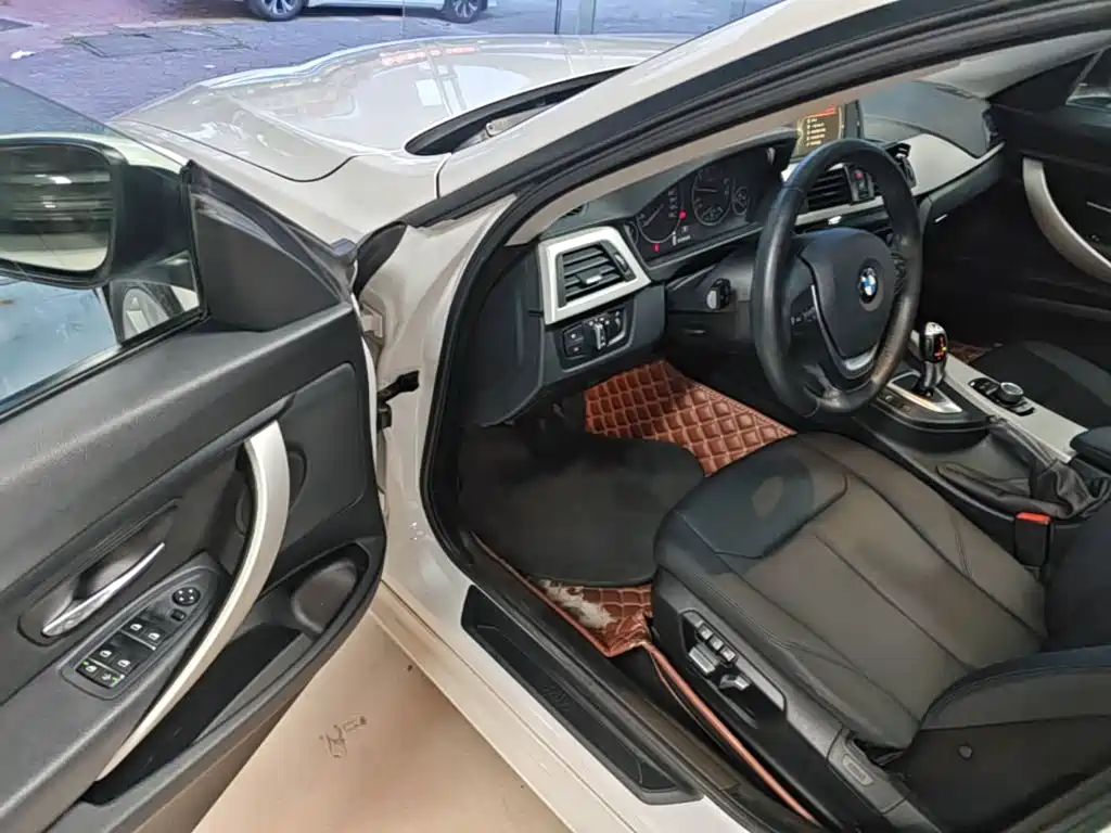 BMW 3 Series GT — миниатюра 16