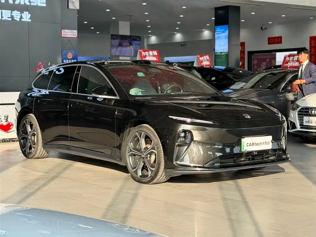 NIO NIO ET5T