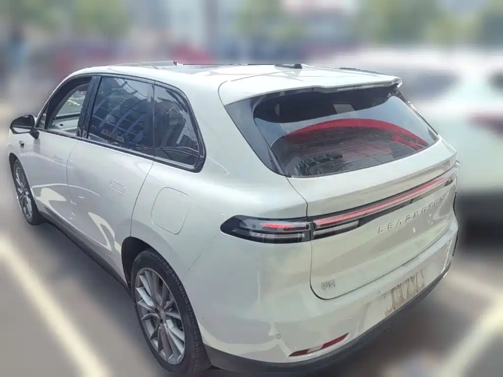 Leapmotor Leapmotor C10 — миниатюра 7