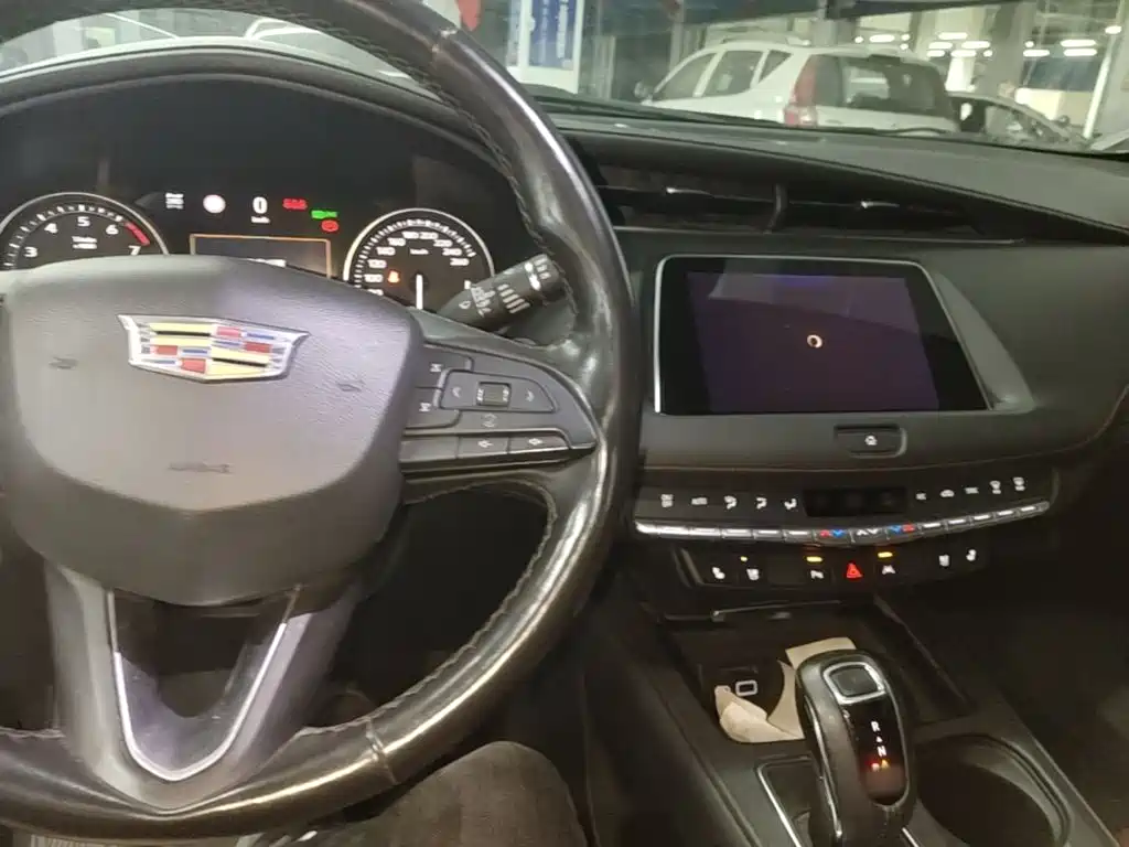 Cadillac XT4 — миниатюра 10