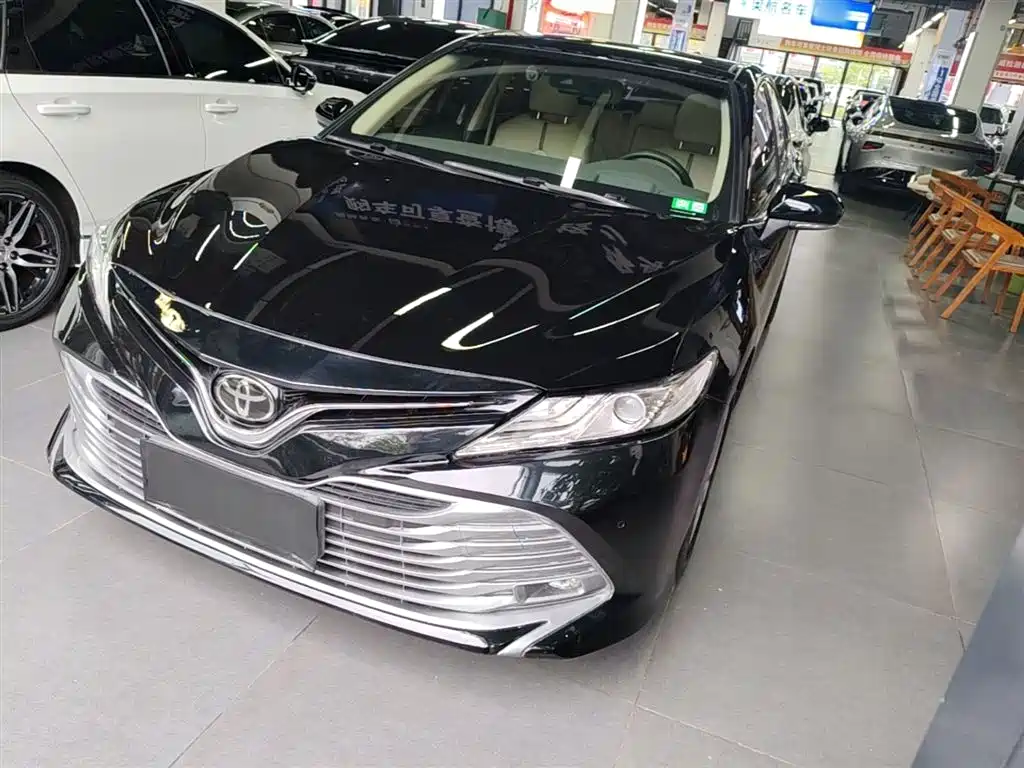 Toyota Camry 2019