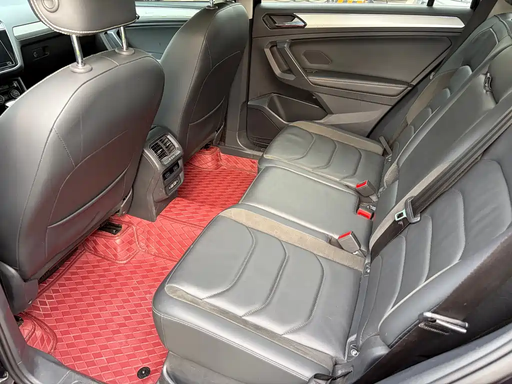 Volkswagen Tiguan L — миниатюра 9