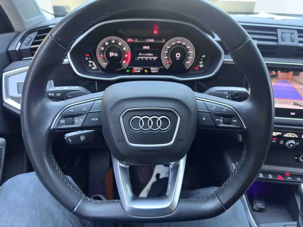 Audi Q3 — миниатюра 12