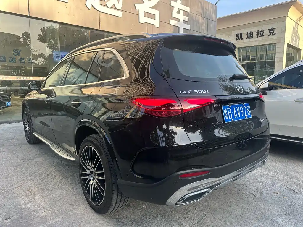 Mercedes-Benz GLC — миниатюра 12