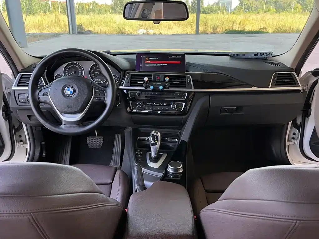 BMW 3 Series — миниатюра 4