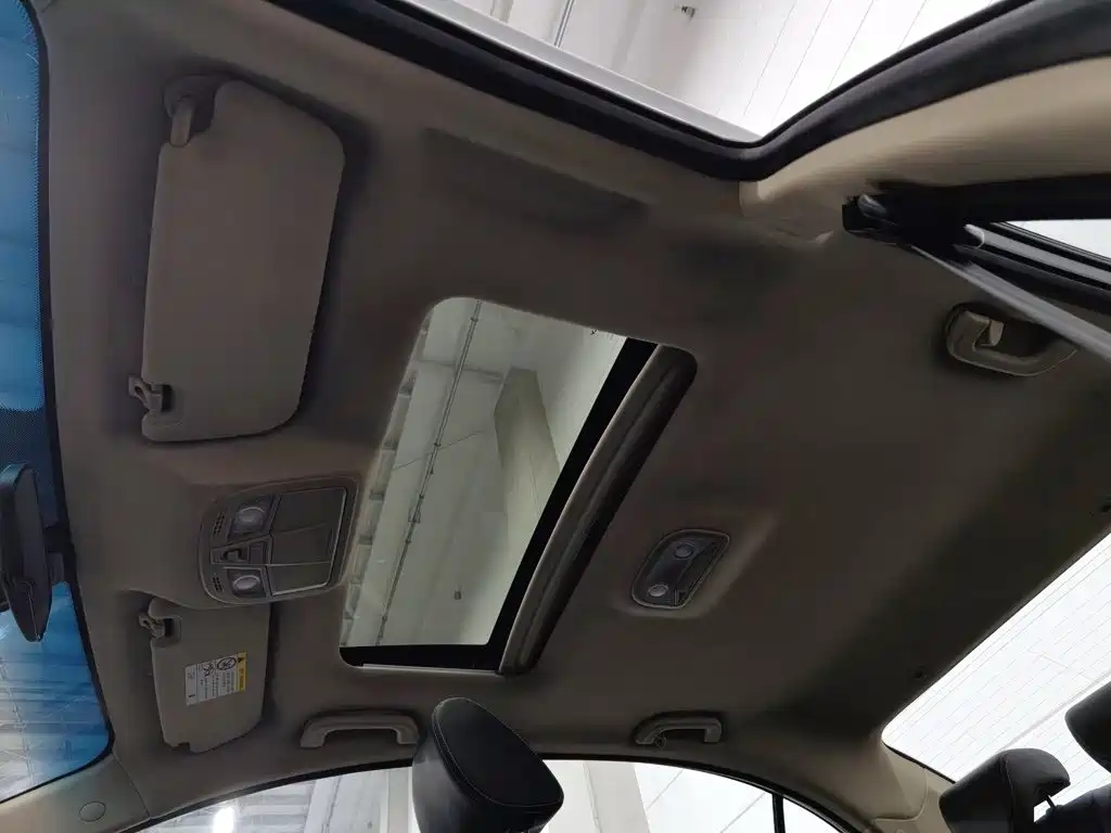 Geely Emgrand — миниатюра 14