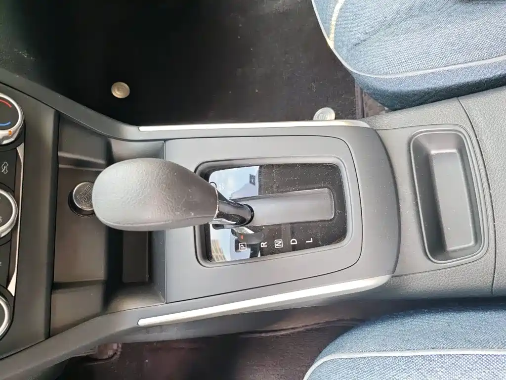 Nissan Sylphy — миниатюра 7