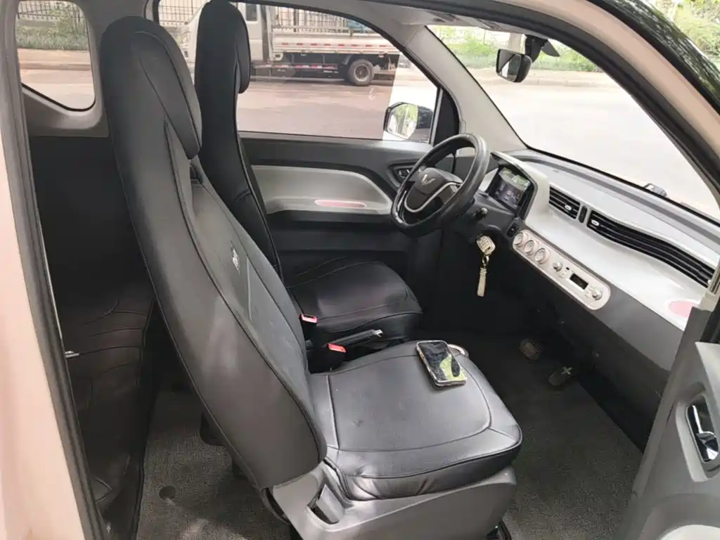 Wuling MINIEV — миниатюра 25