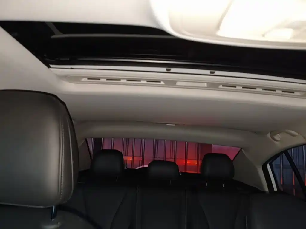 Roewe i5 — миниатюра 18