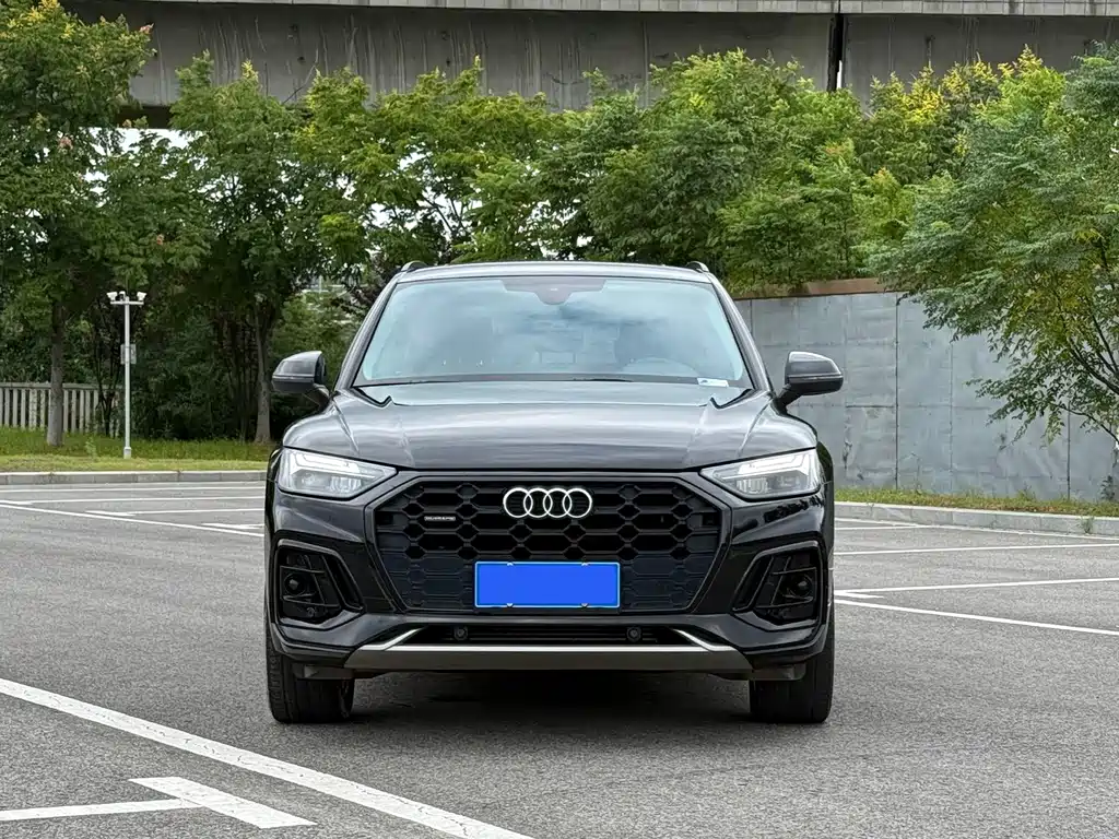 Audi Q5L — миниатюра 2