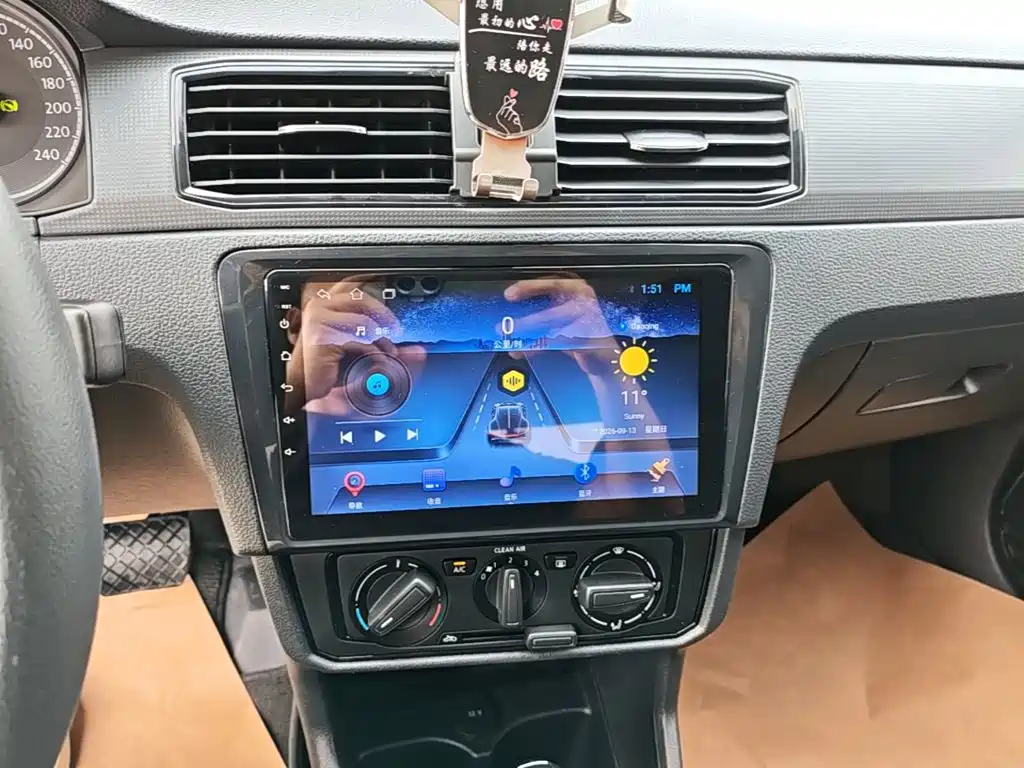Volkswagen Santana — миниатюра 13