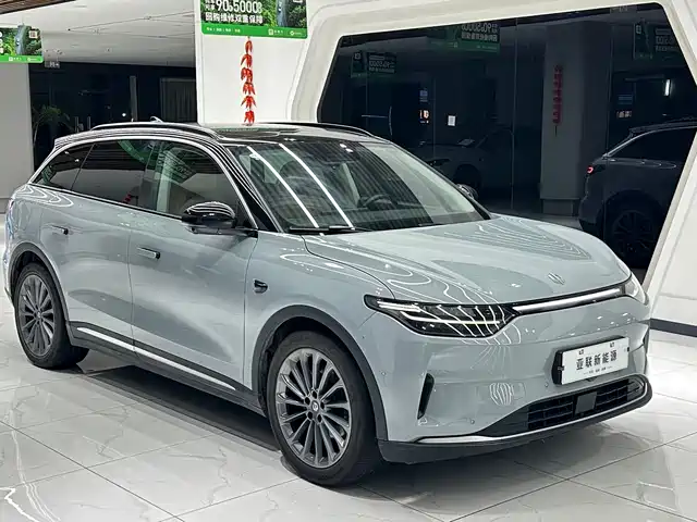Leapmotor C11