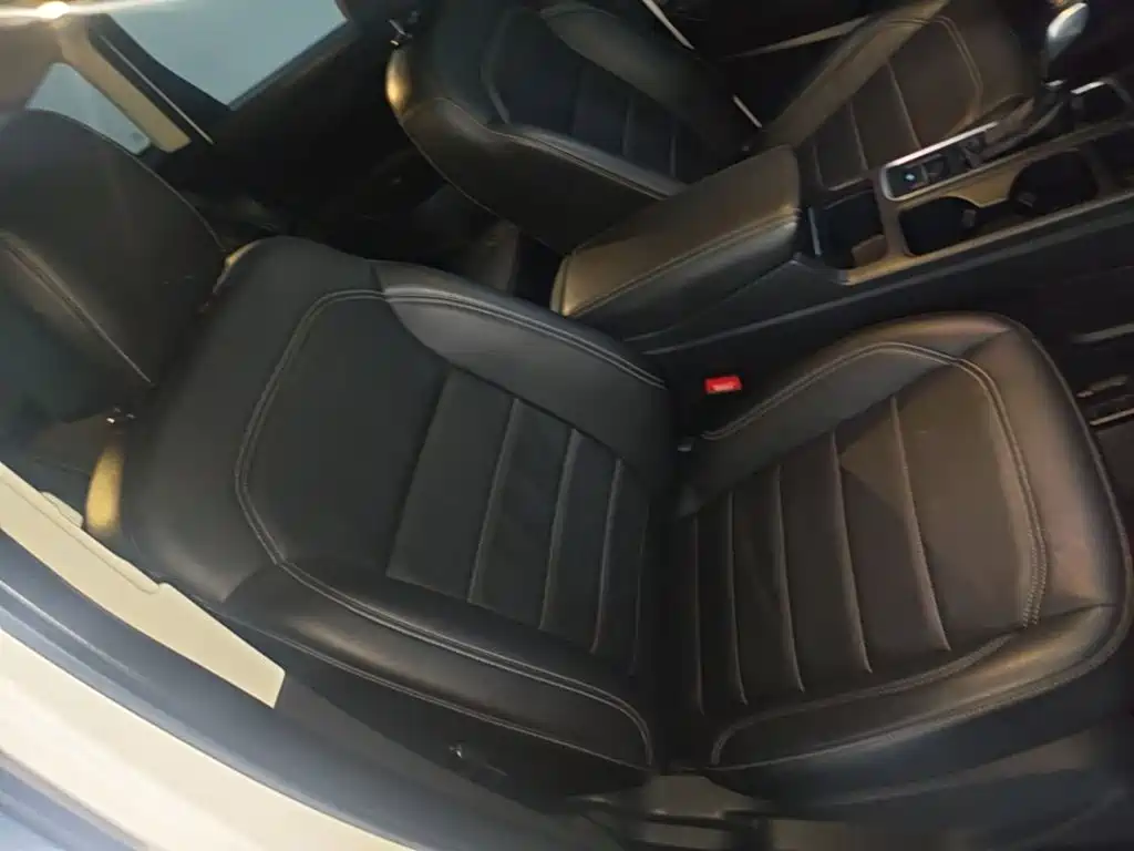 Ford Kuga — миниатюра 25