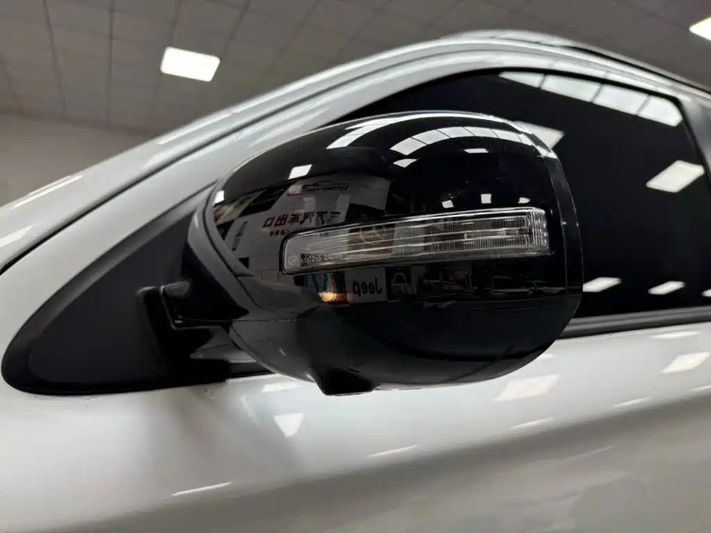Mitsubishi Outlander — миниатюра 17