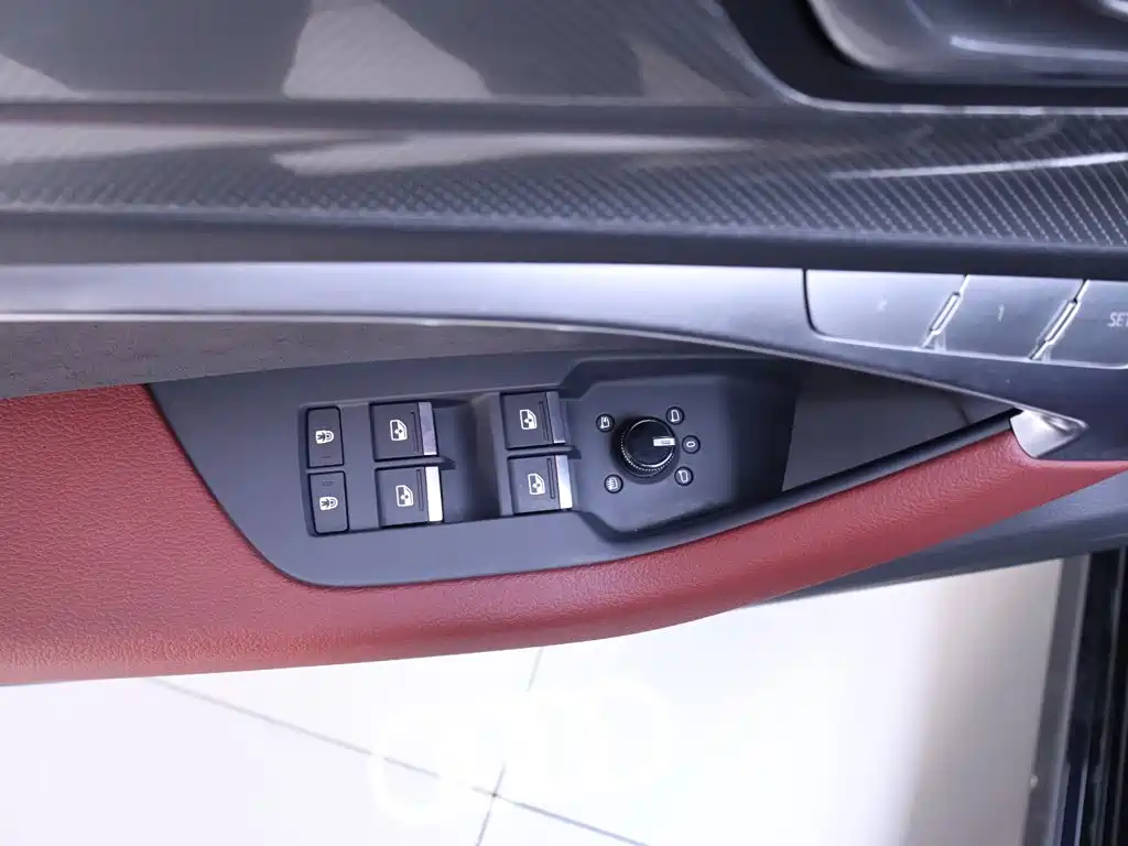 Audi A7L — миниатюра 17