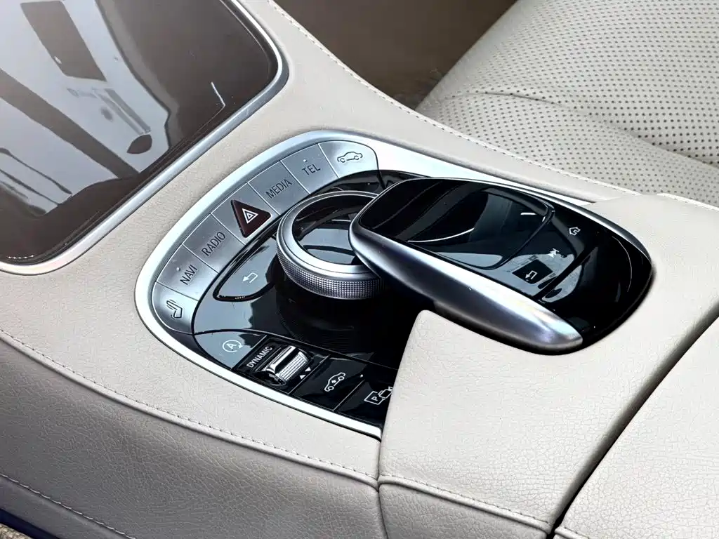 Mercedes-Benz S-Class — миниатюра 14