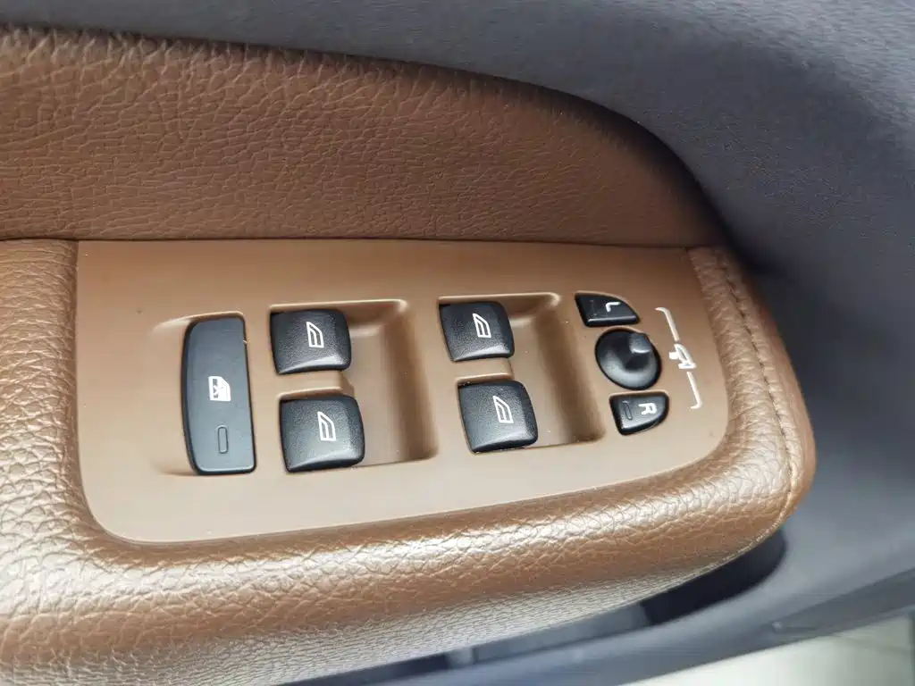 Volvo XC60 — миниатюра 9