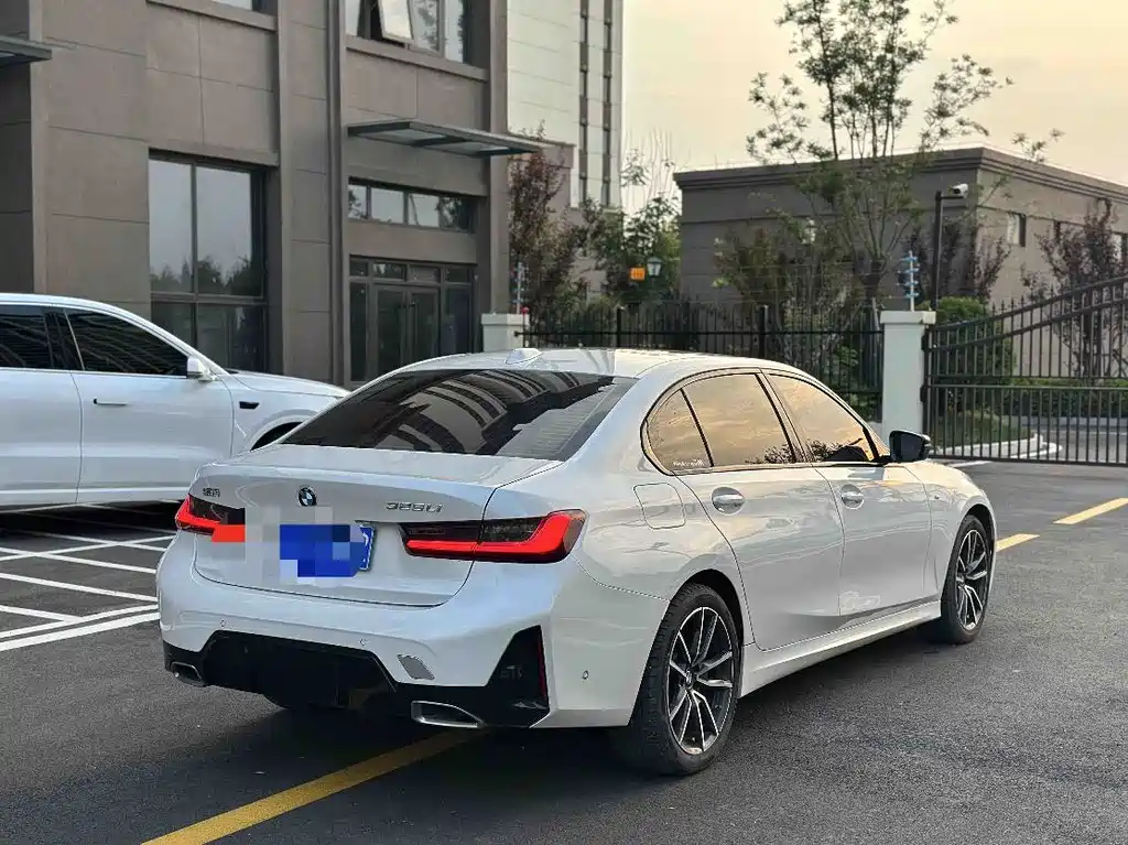 BMW 3 Series — миниатюра 4
