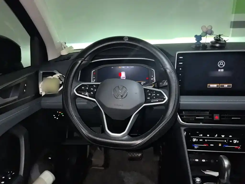 Volkswagen Tharu — миниатюра 3