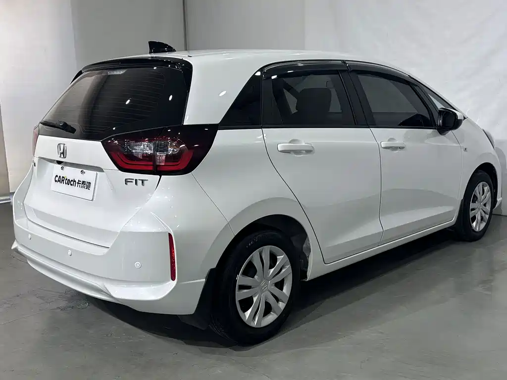 Honda Fit — миниатюра 13