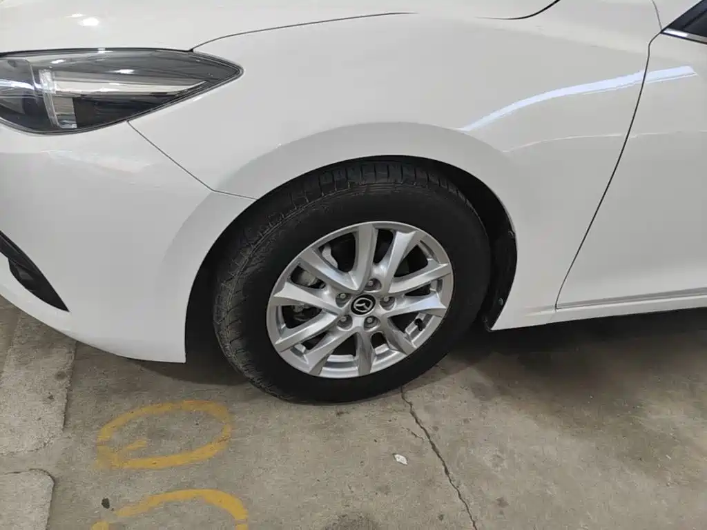 Mazda 3 Axela — миниатюра 23
