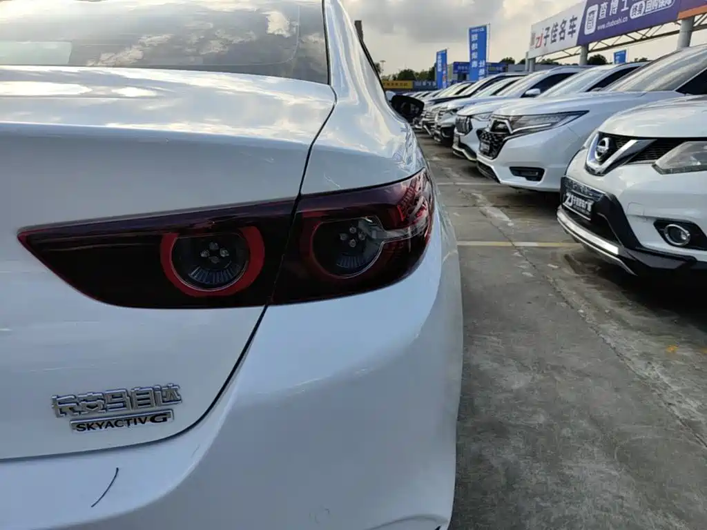 Mazda 3 Axela — миниатюра 8