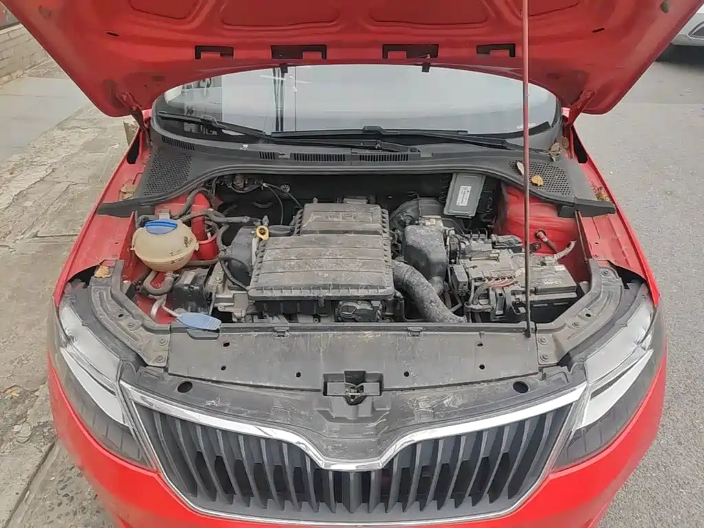 Skoda Rapid Spaceback — миниатюра 20