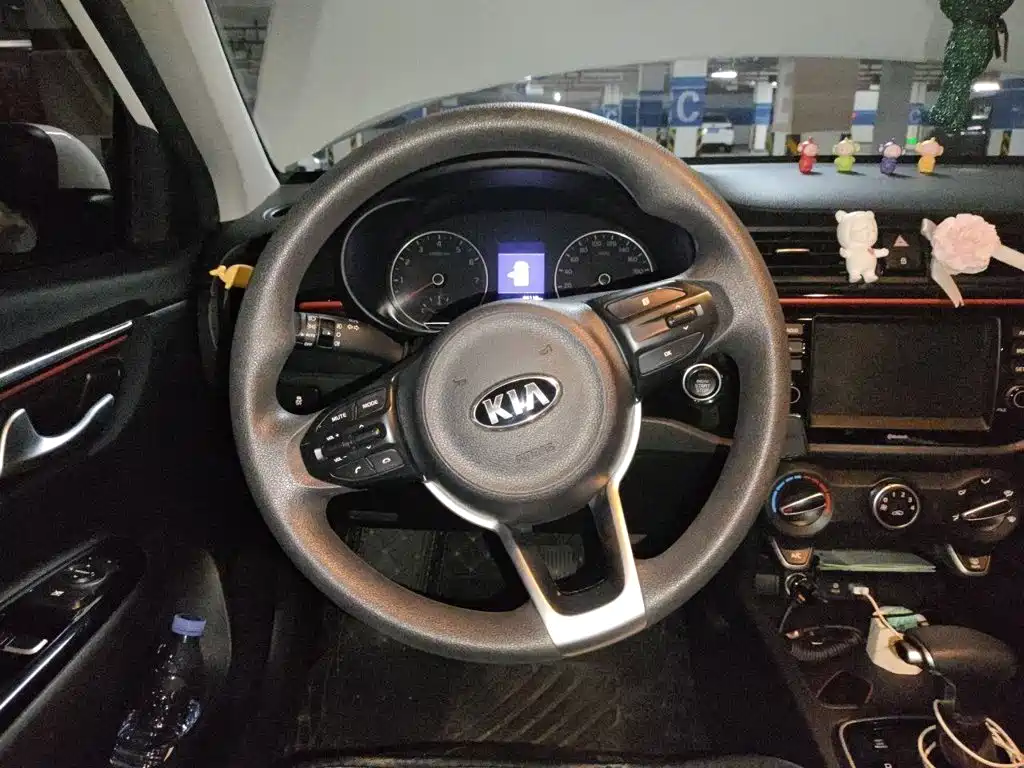 Kia KX Cross — миниатюра 6