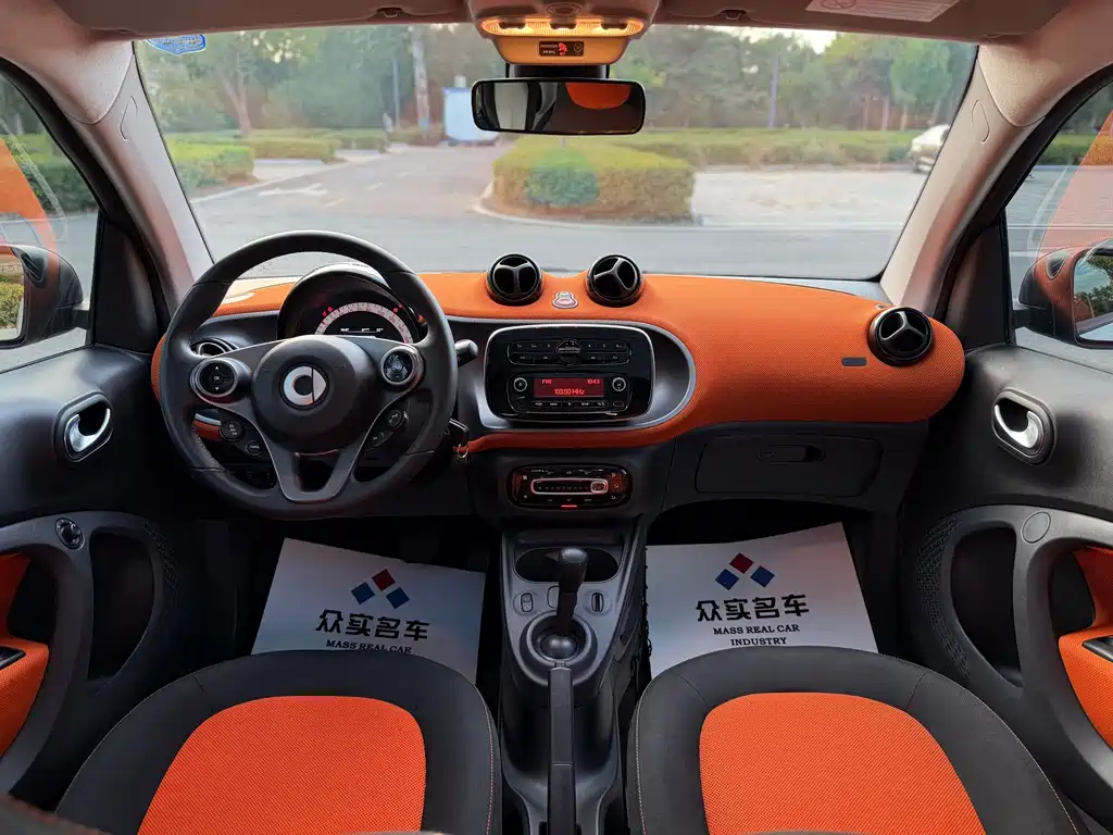 smart Smart Fortwo — миниатюра 7