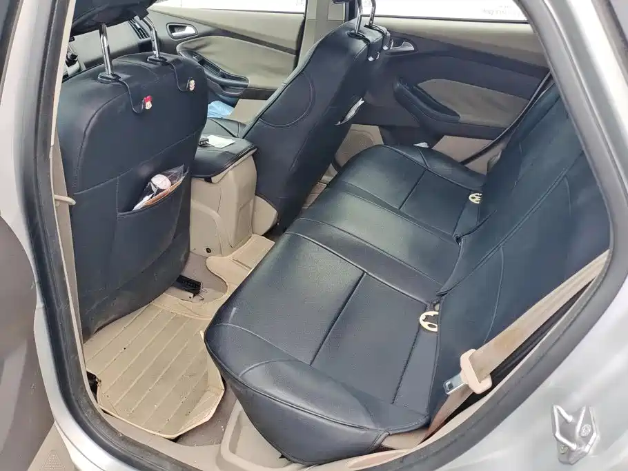 Ford Focus — миниатюра 11