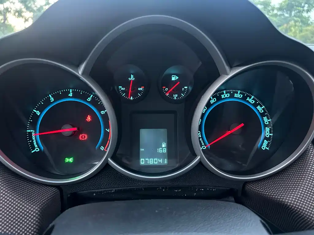 Chevrolet Cruze — миниатюра 16