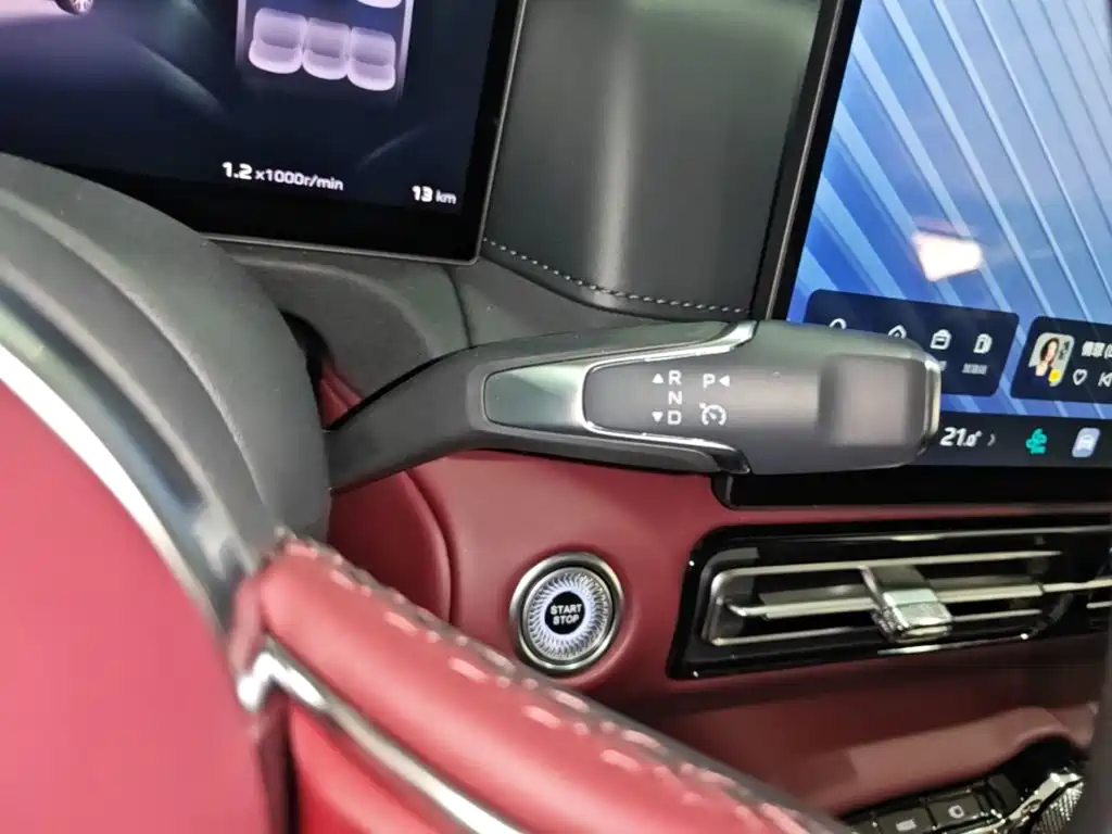Hongqi Hongqi HS5 — миниатюра 14