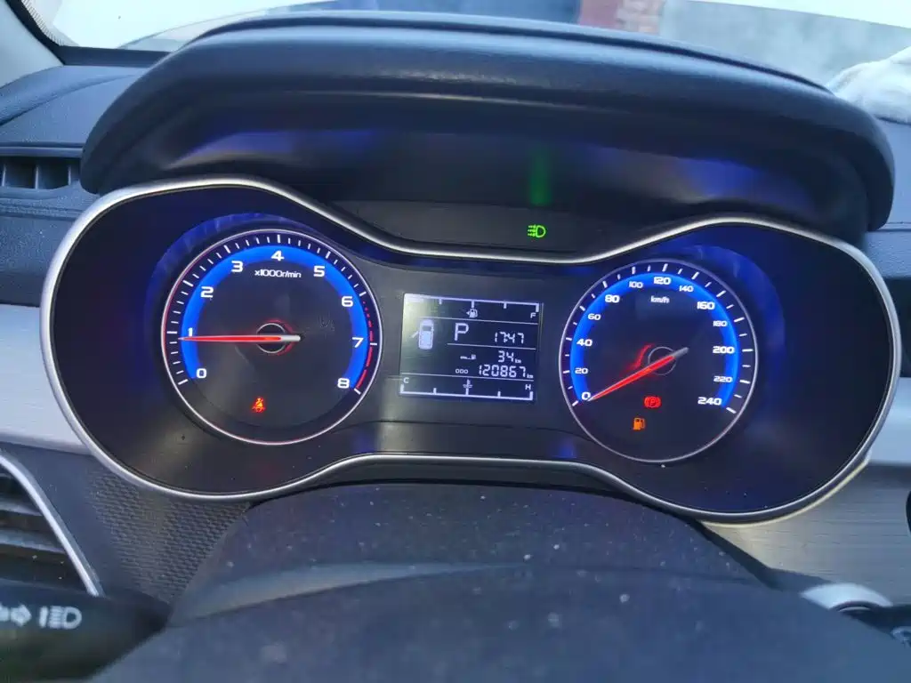Geely Vision — миниатюра 7