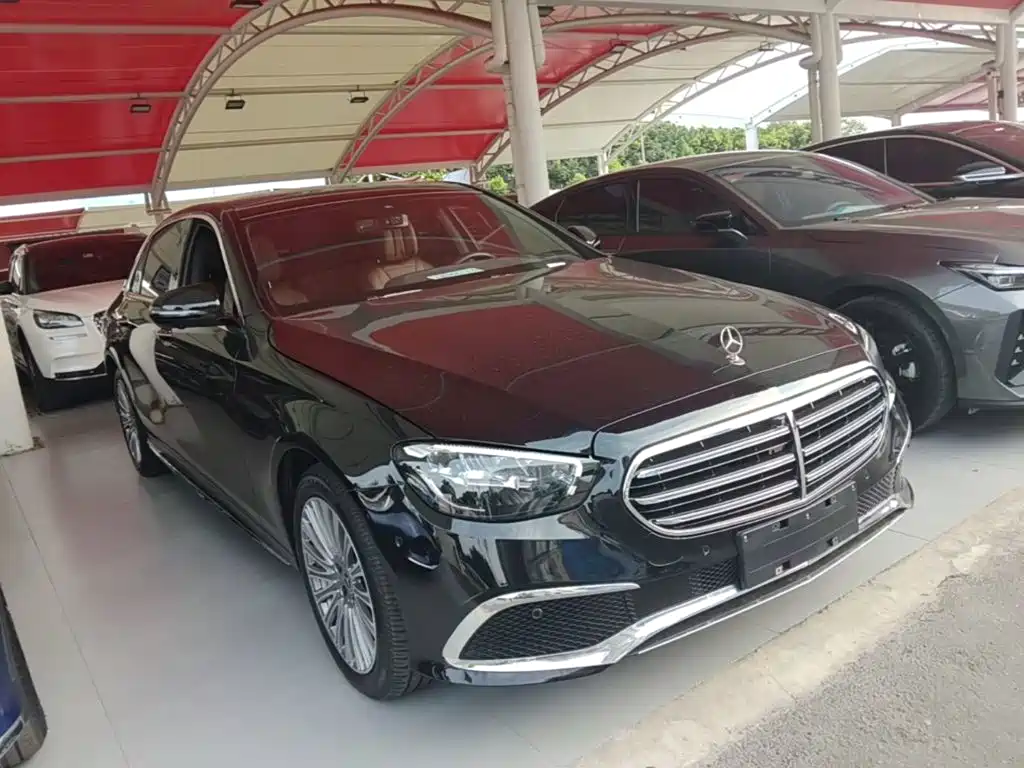 Mercedes-Benz E-Class — миниатюра 4