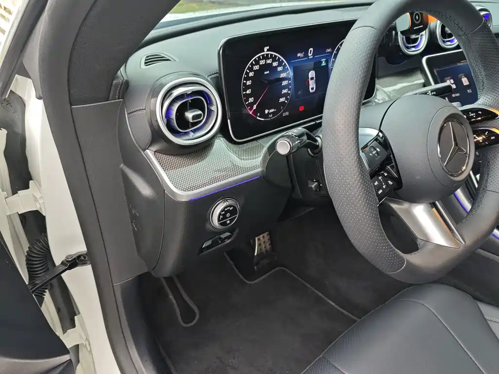 Mercedes-Benz CLE — миниатюра 20