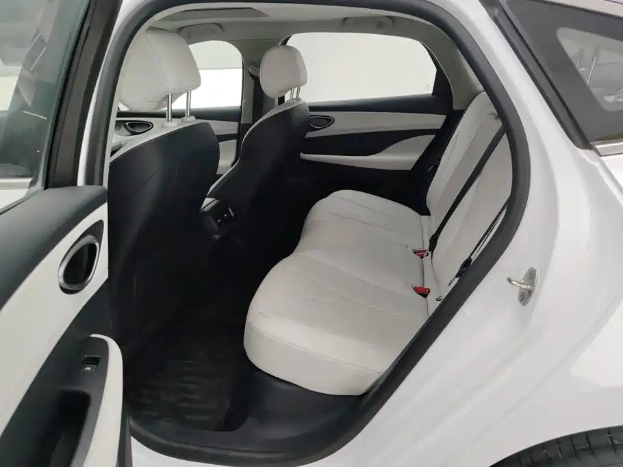 BYD Seal 05 DM-i — миниатюра 11