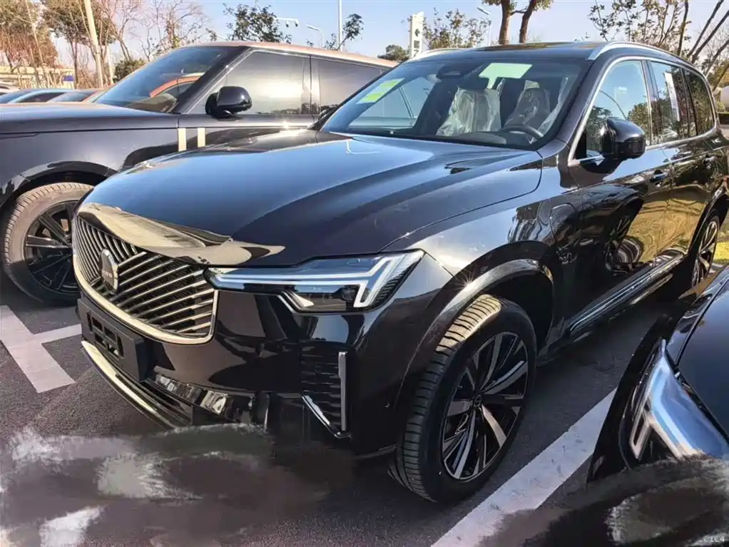 Volvo XC90 PHEV 2026