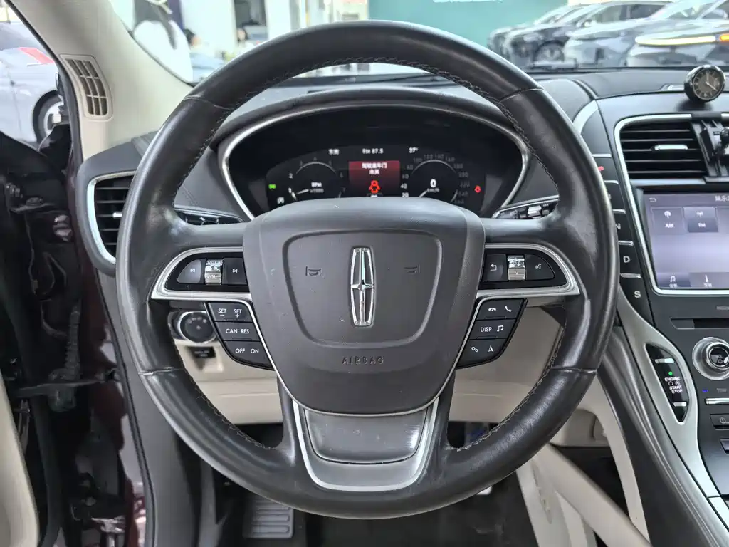 Lincoln Nautilus (Import) — миниатюра 8