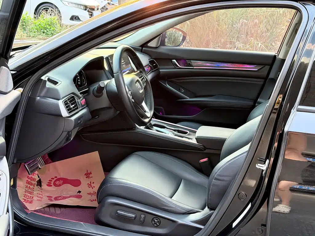 Honda Accord — миниатюра 7
