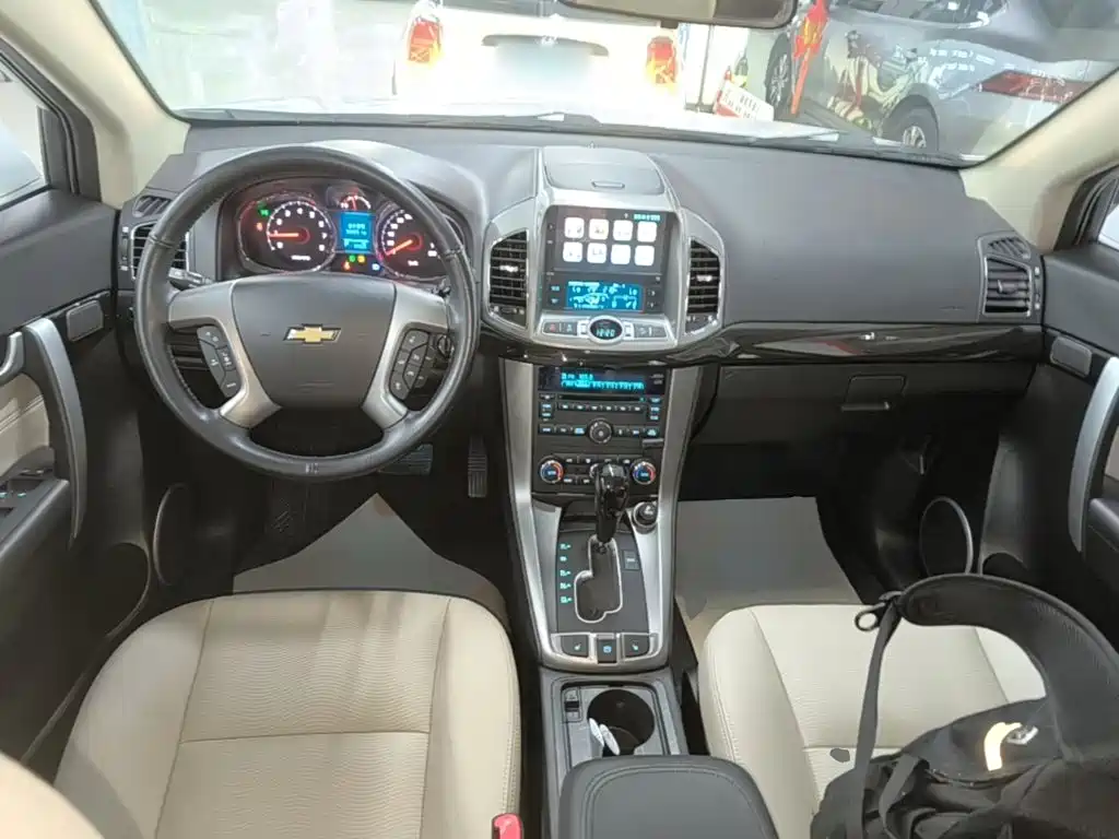 Chevrolet Captiva — миниатюра 10