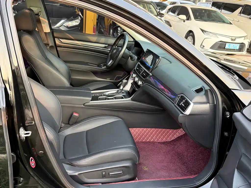 Honda Accord — миниатюра 9